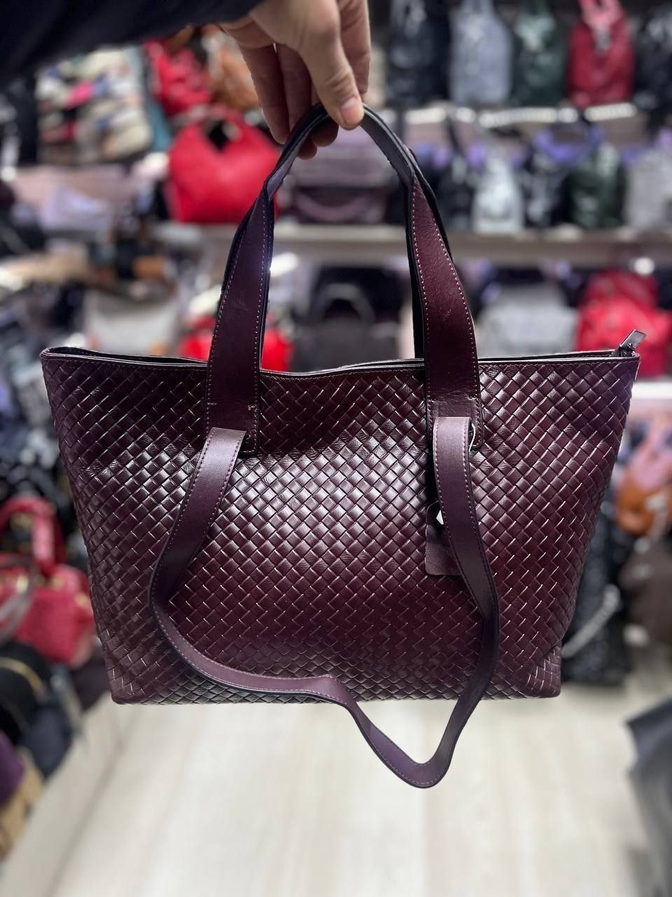 женская сумка bottega veneta,сумка боттега венета,женская сумка,сумка,женская кожаная сумка bottega veneta cabat