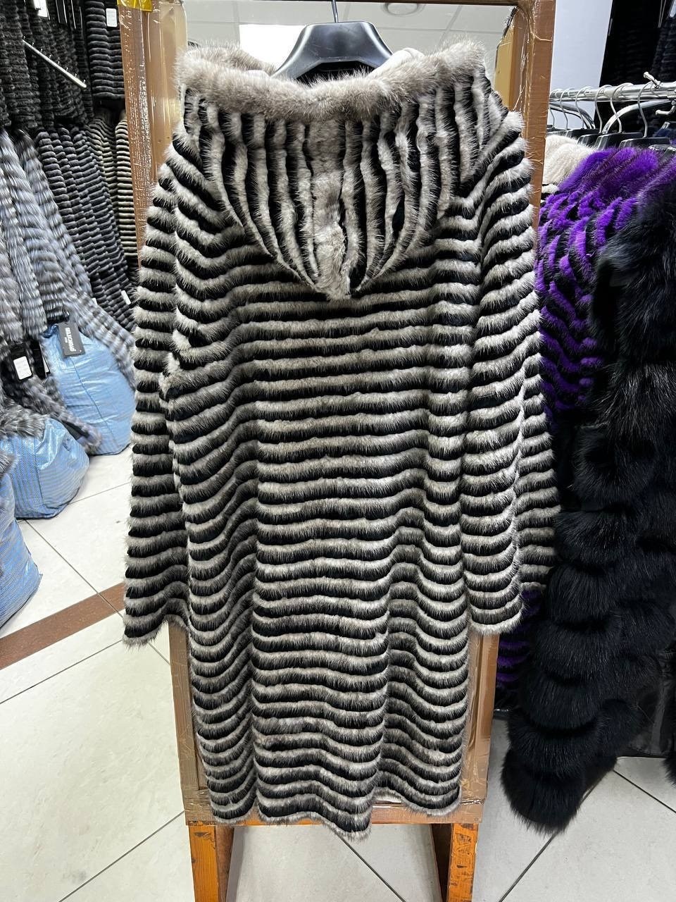 меховое пальто из норки на трикотажной основе,меховое пальто,норковое пальто,пальто из вязаной норки,пальто из норки на трикотажной основе