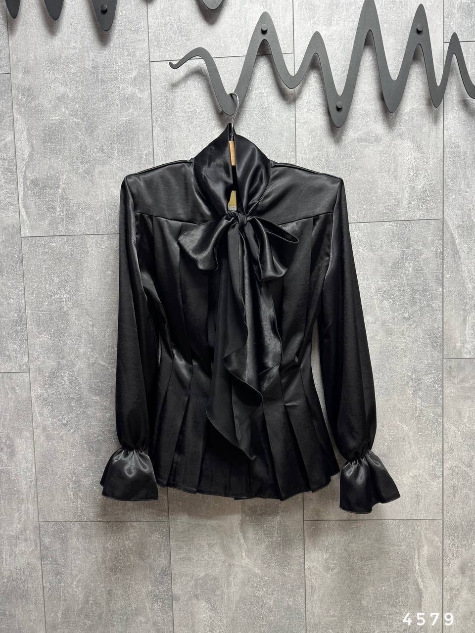 блузка с оборками,блузка с бантом,женская блузка с рюшами белая однотонная с длинным рукавом и бантом,белая блузка с бантом,рубашка с бантом