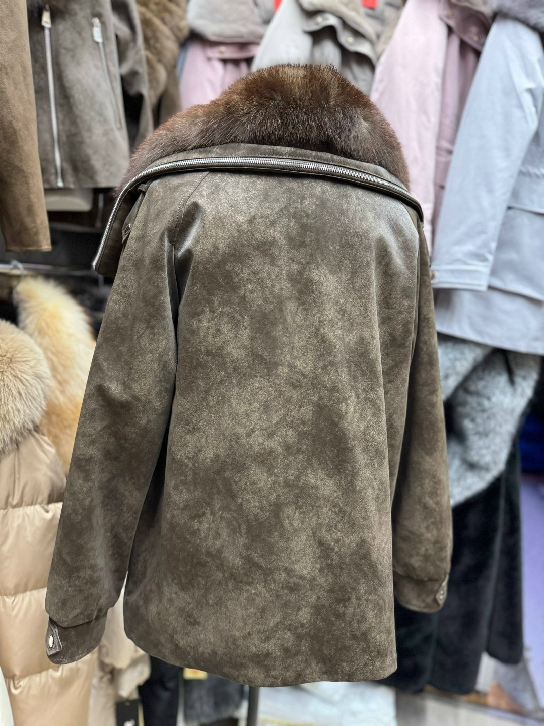 куртка меховая,куртка с натуральным мехом,куртка с мехом,кожаная куртка с мехом,кожаная куртка