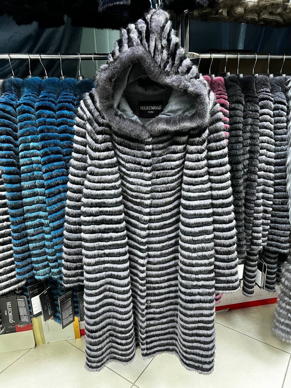 меховое пальто из норки на трикотажной основе,меховое пальто,норковое пальто,пальто из вязаной норки,пальто из норки на трикотажной основе