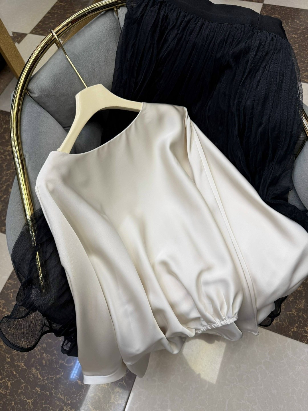 элегантная блузка,женская кофта,джемпер молочный,женская блузка,женский свитер оверсайз