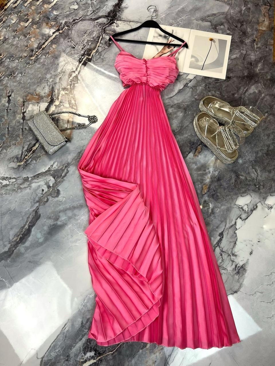 вечернее платье,длинное платье,женское платье,платье романтическое,платье