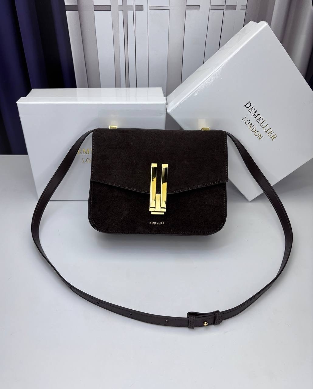 замшевая сумка,роскошная сумка из замши balenciaga rodeo,сумка женская,сумка женская брендовая,сумка