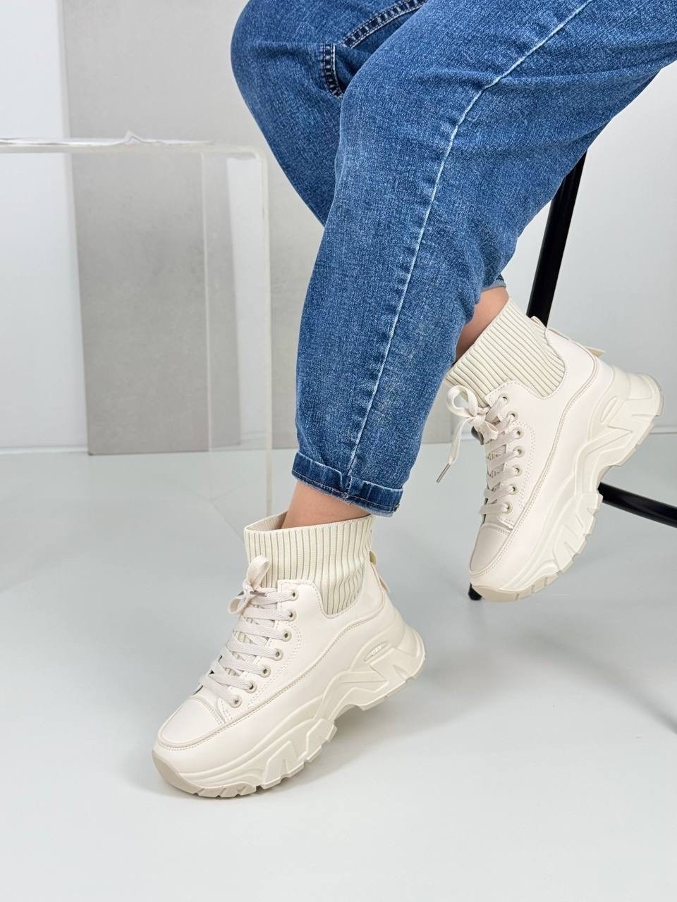 ,кроссовки женскиe,массивные кроссовки,женская ,бежевые кроссовки