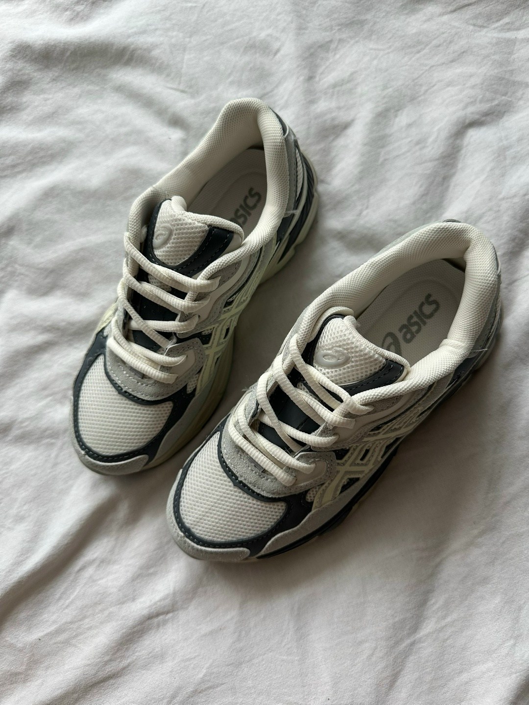 кроссовки asics gel nyc,кроссовки asics,asics кроссовки женские,кроссовки asics gel-nyc oyster grey,кроссовки asics gel