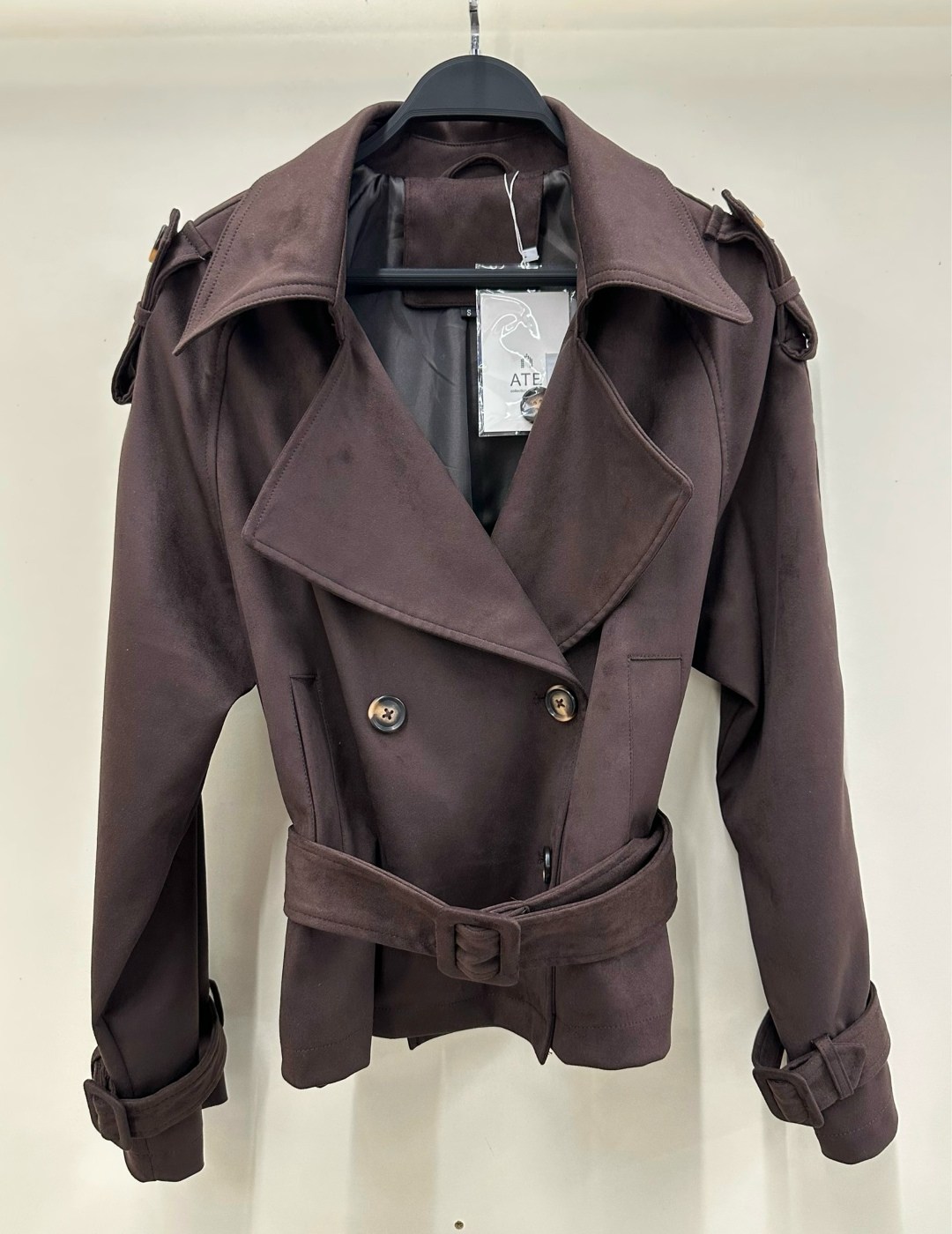 кожаная куртка,куртка тренч,куртка кожаная женская,тренч с поясом,женская куртка из искусственной кожи