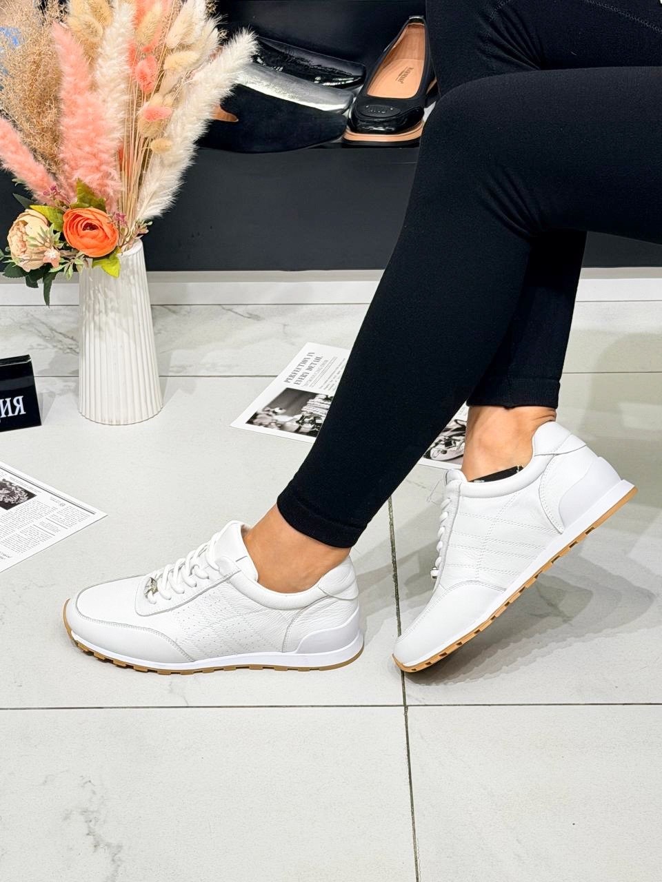 ,женские кроссовки,белые кроссовки женские,кроссовки для женщин,белые кроссовки