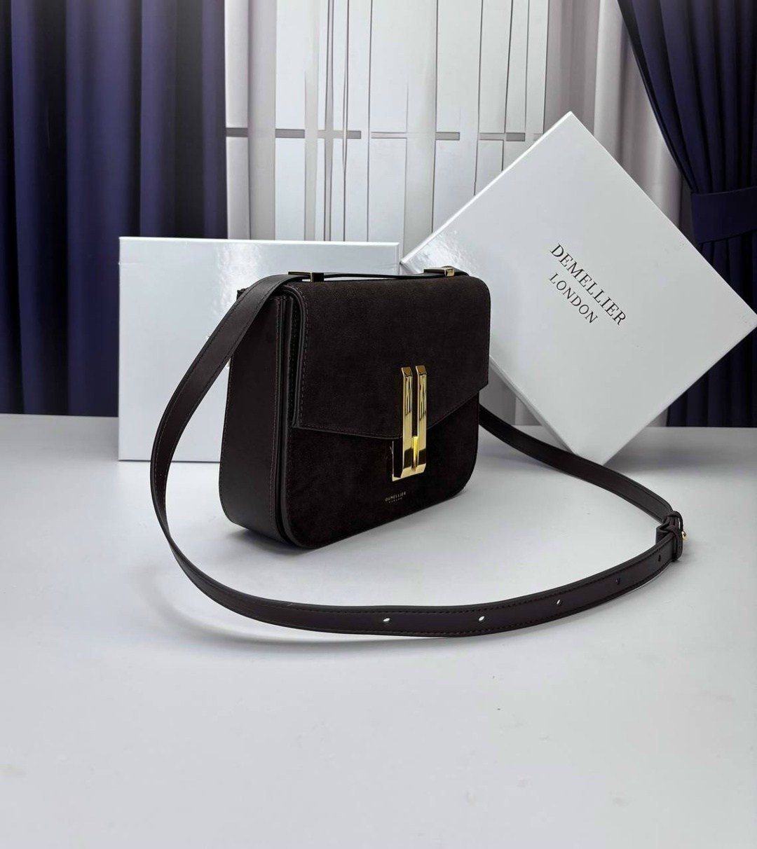 замшевая сумка,роскошная сумка из замши balenciaga rodeo,сумка женская,сумка женская брендовая,сумка