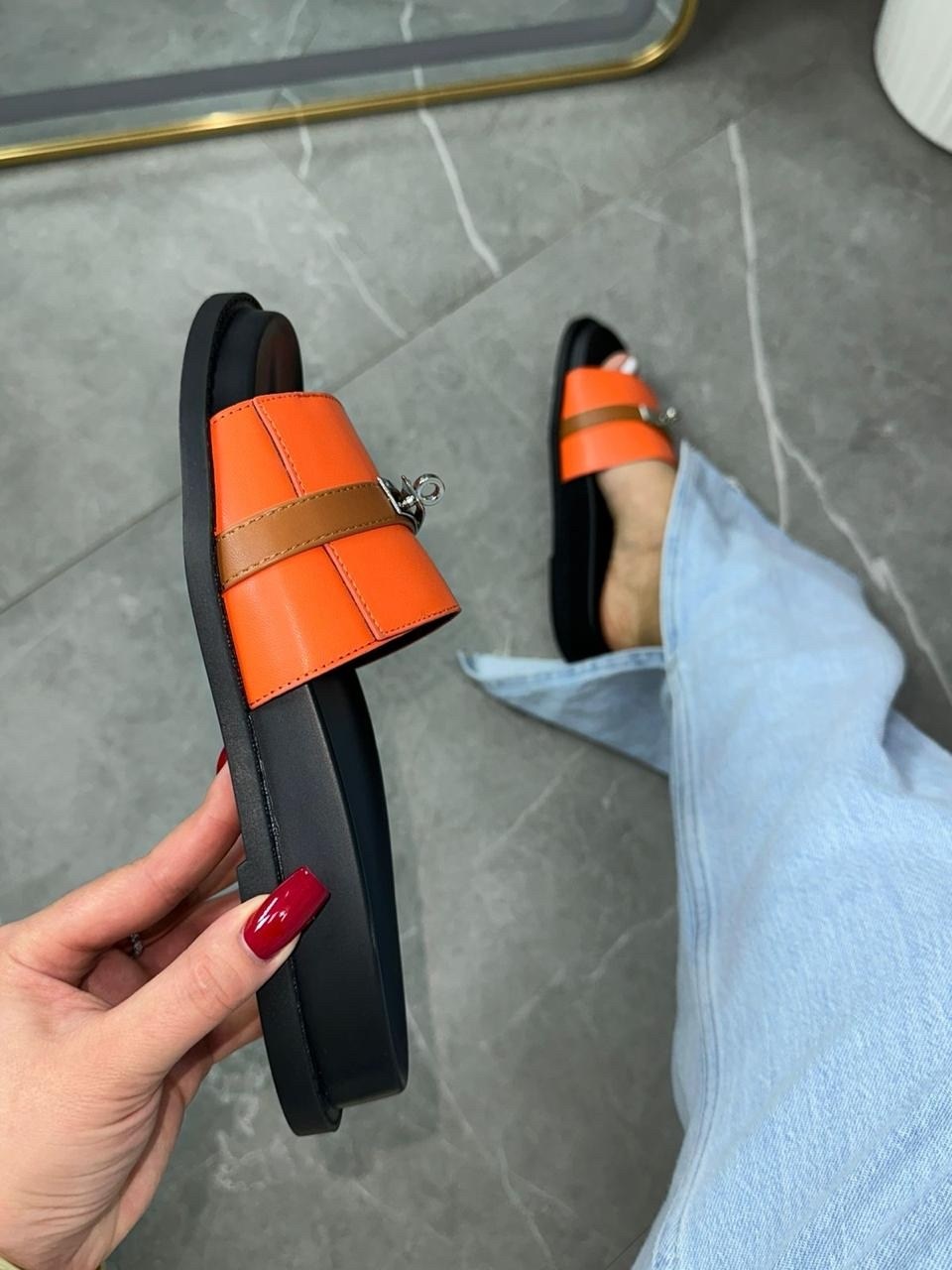 шлепанцы hermes,женские шлепанцы,шлепки эрмес,босоножки хермес,шлепанцы hermes chypre