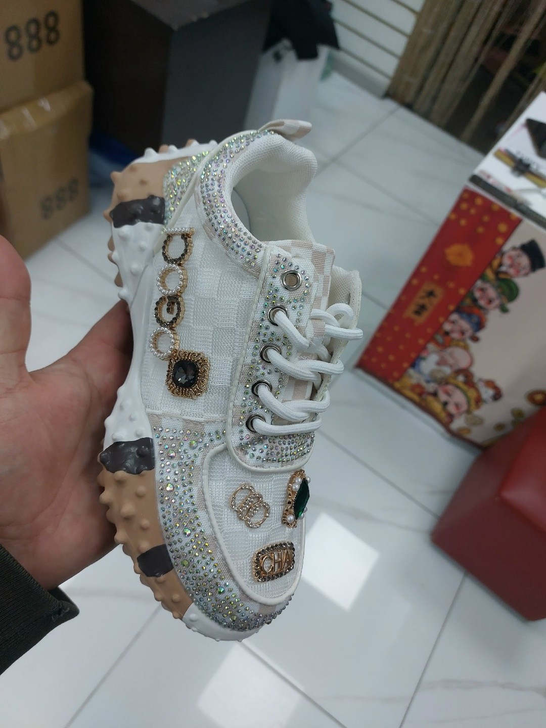 ,кроссовки женскиe,кроссовки со стразами, спортивная,кроссовки женские стразы