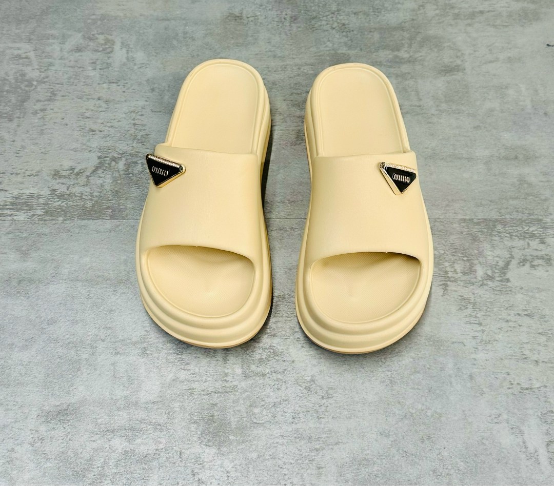 шлепанцы женские,шлепки объемные,шлепки резиновые женские,шлепки резиновые хит 2026,