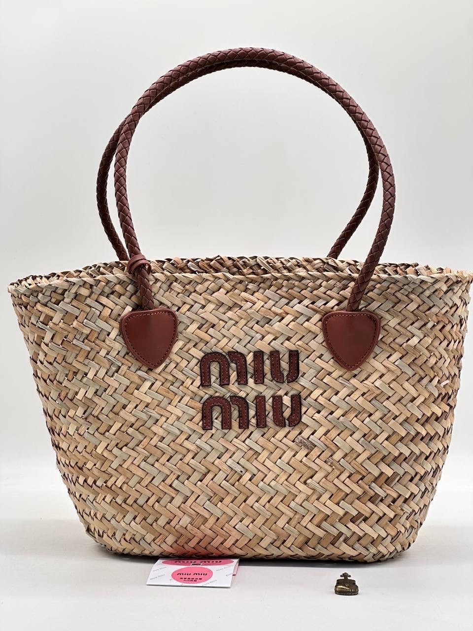 miu miu сумка тоут,сумка miu miu,женская сумка miu miu,сумка шоппер miu miu,miu miu bag