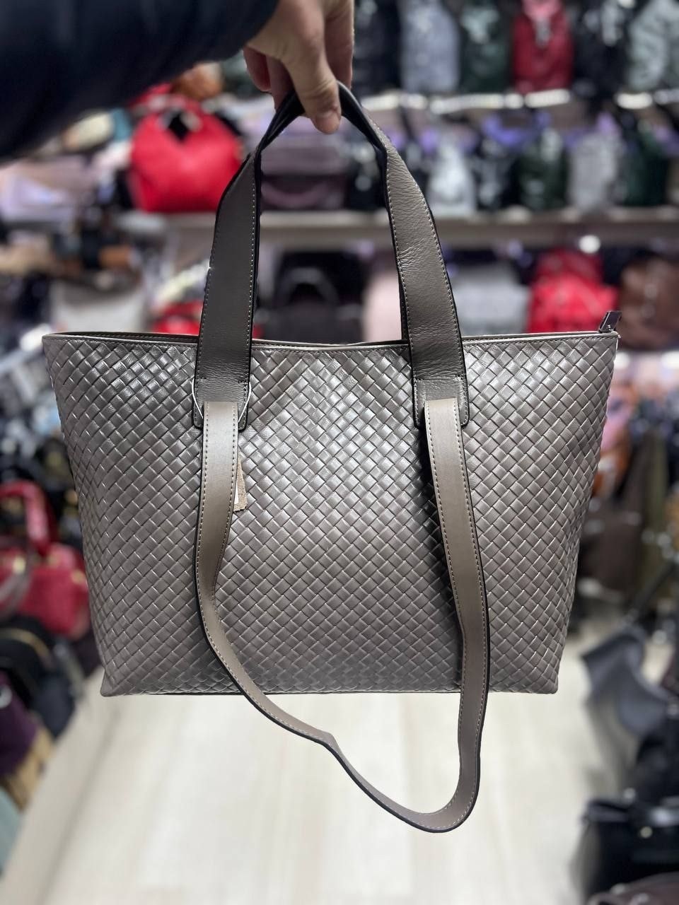 женская сумка bottega veneta,сумка боттега венета,женская сумка,сумка,женская кожаная сумка bottega veneta cabat
