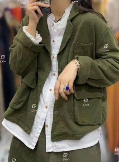 повседневная куртка,легкая куртка,универсальная куртка,куртка с карманами,короткая куртка