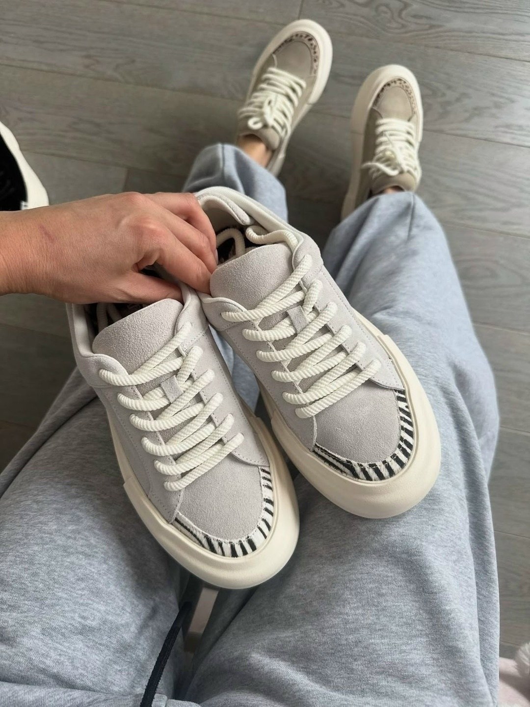 ,кеды женски,женские кроссовки,кроссовки модные,модные женские кроссовки