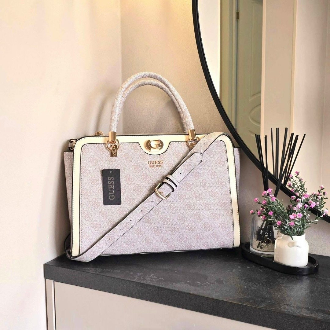 сумка guess,cумка женская guess,guess сумка тоут,сумка guess оригинал,сумка-шоппер повседневная guess