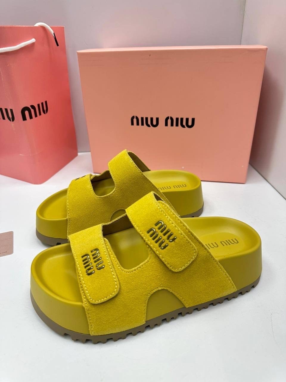 ,шлепанцы женские,шлепки miu miu,шлёпанцы miu miu,женские шлепки