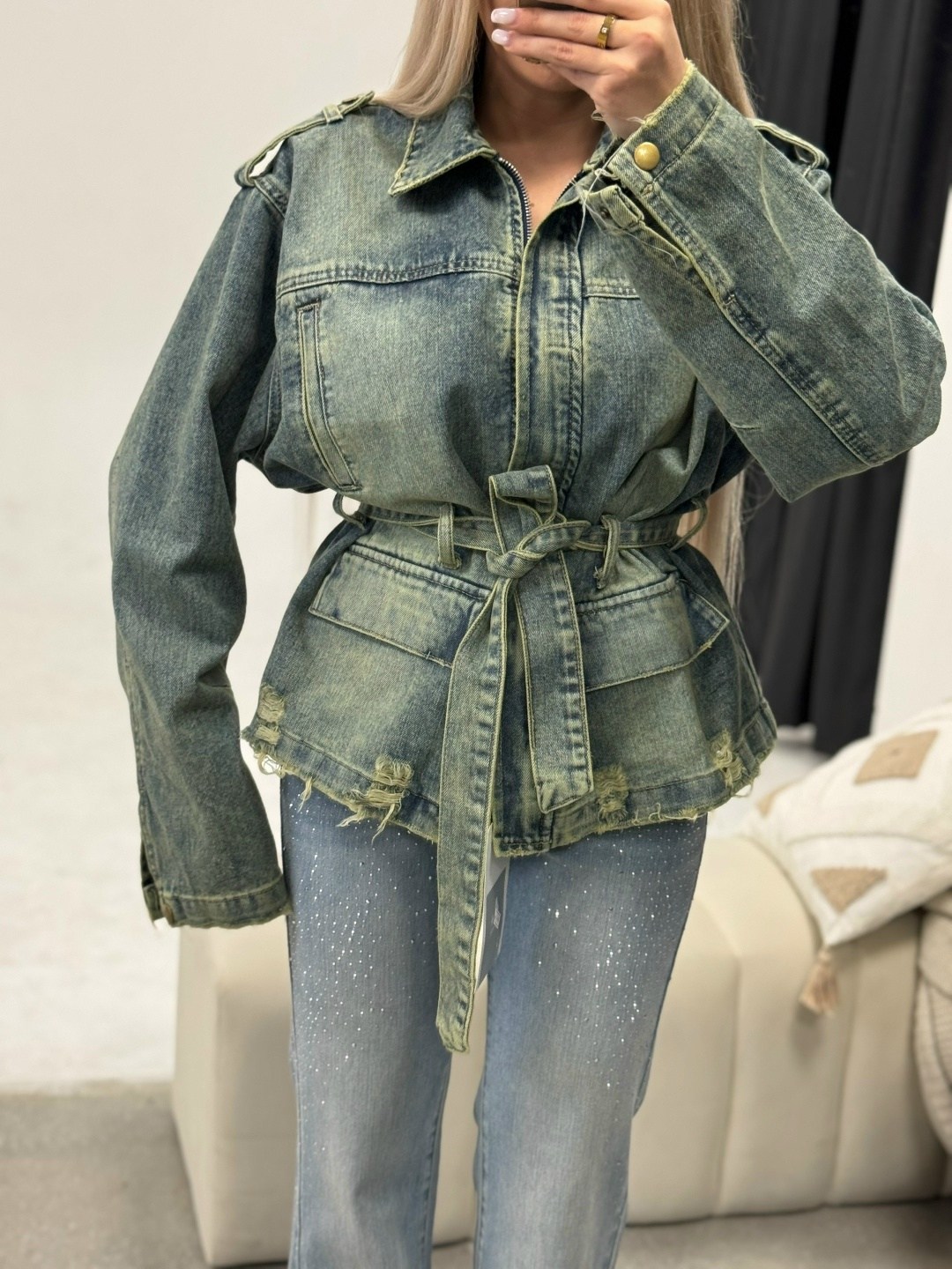 женская джинсовая куртка,куртка джинсовая,стильная джинсовая куртка,джинсовая куртка женская оверсайз,куртка джинсовая оверсайз