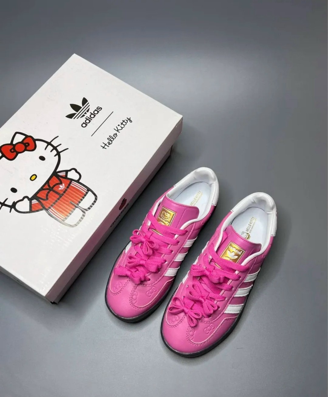 кроссовки женские adidas,адидас кроссовки хелло китти,кроссовки adidas,адидас хеллоу китти кроссовки,кроссовки hello kitty