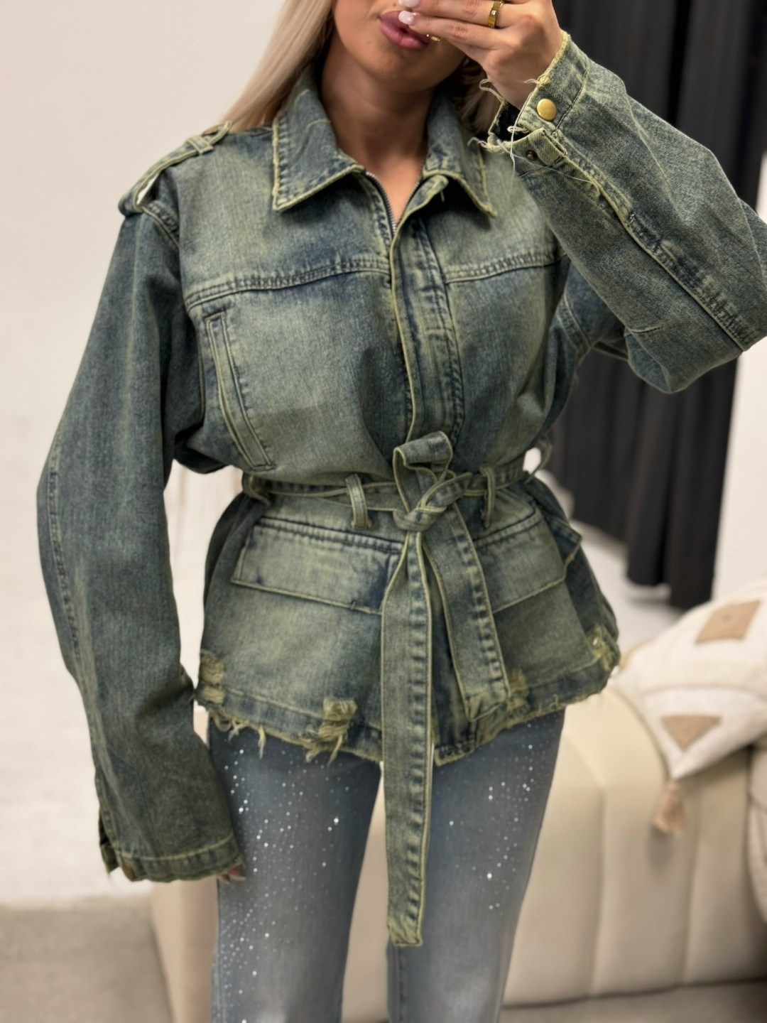 женская джинсовая куртка,куртка джинсовая,стильная джинсовая куртка,джинсовая куртка женская оверсайз,куртка джинсовая оверсайз