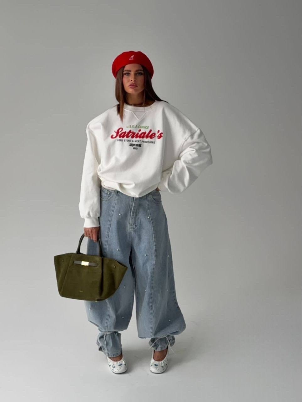 оверсайз свитшот с принтом,оверсайз свитшот женский,cвитшот оверсайз,свитшот женский,женский оверсайз свитшот miu miu красного цвета