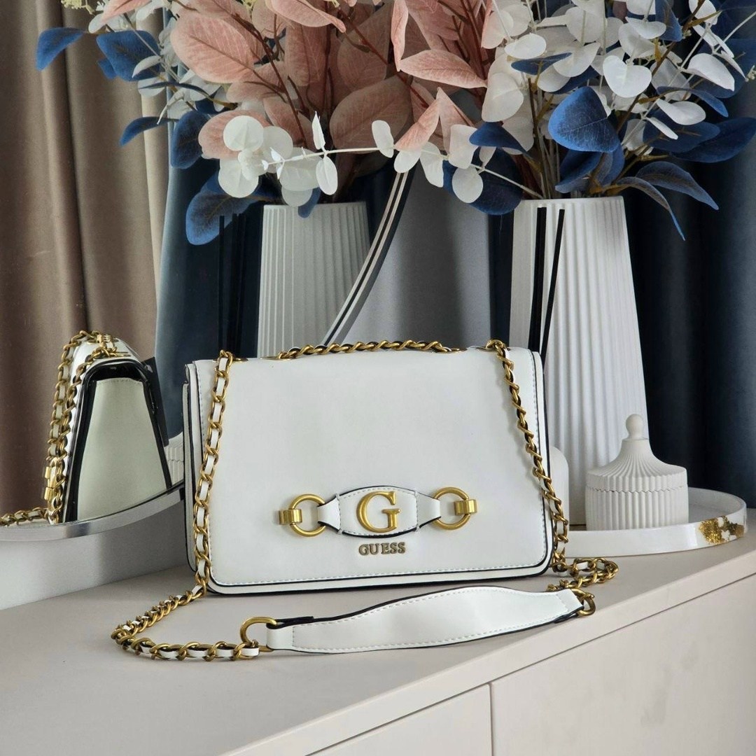 сумка белая guess,guess сумка,сумка женская guess,guess сумка на плечо,guess сумка кросс боди
