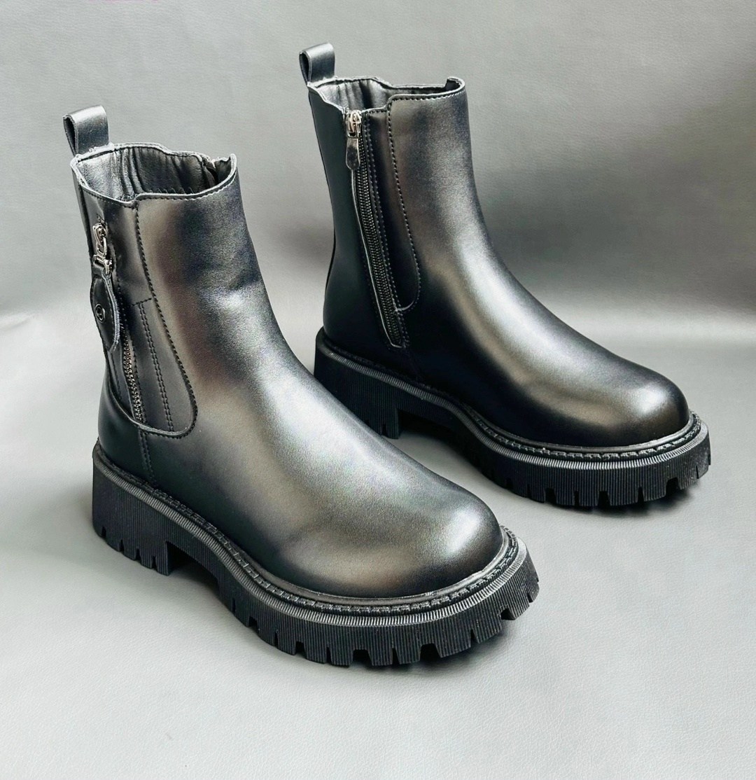 ,модные ботинки,ботинки женские,женская ,ботинки