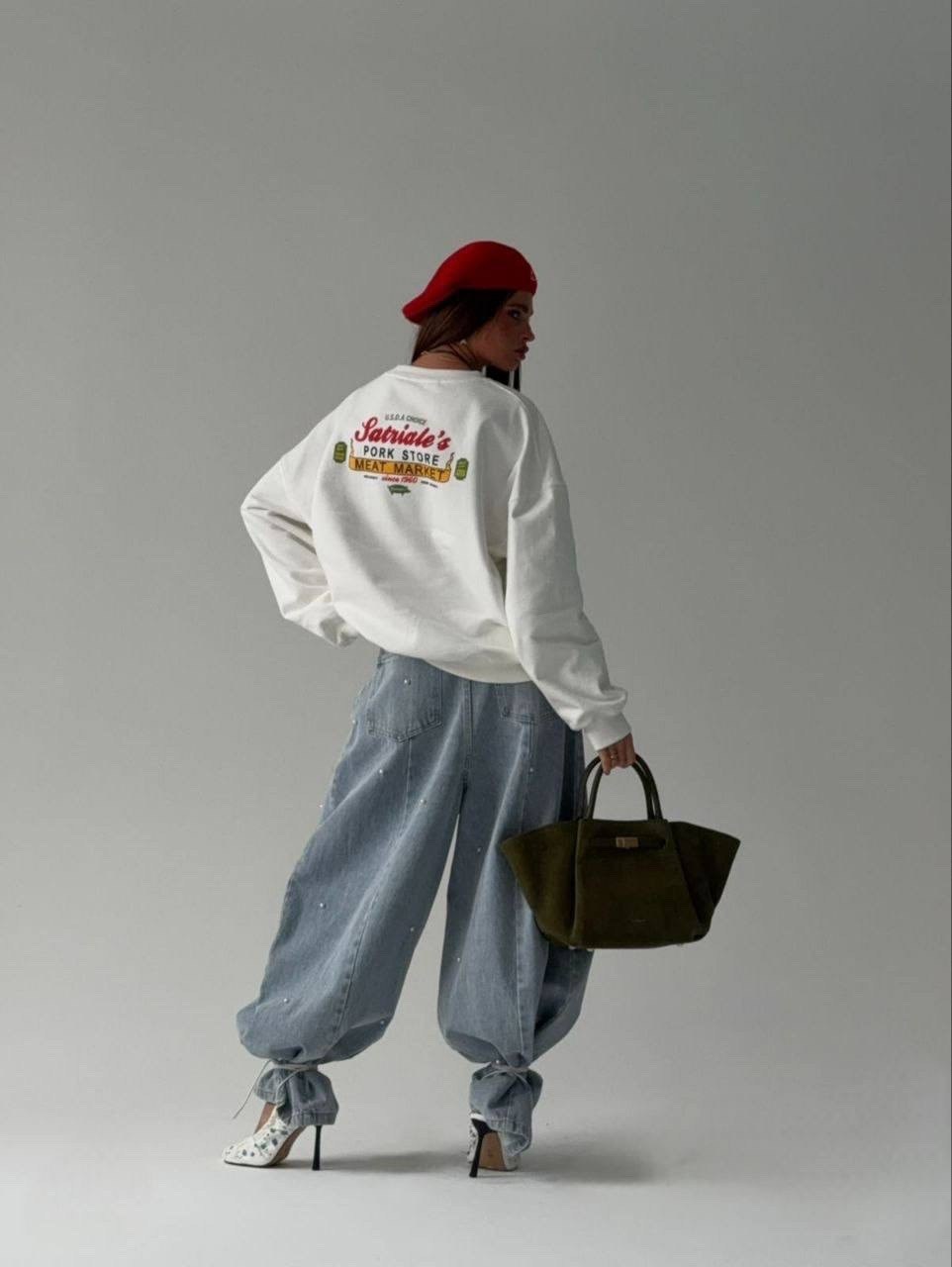 оверсайз свитшот с принтом,оверсайз свитшот женский,cвитшот оверсайз,свитшот женский,женский оверсайз свитшот miu miu красного цвета