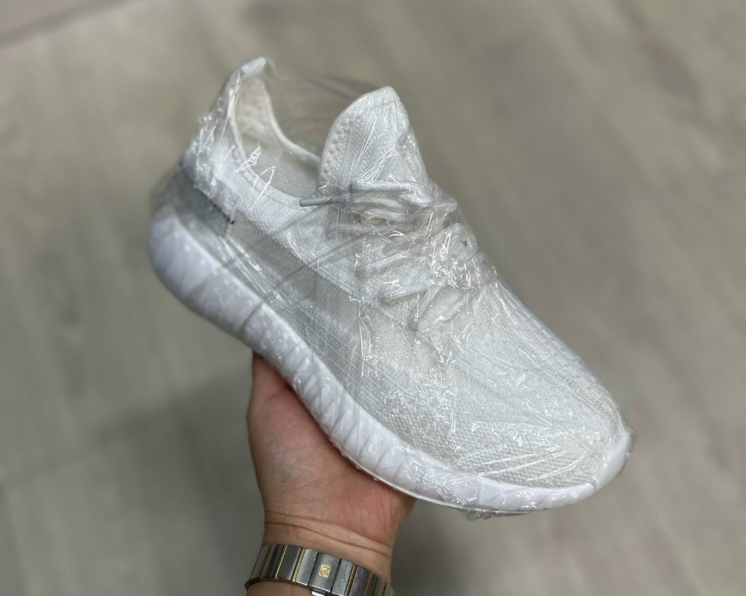 кроссовки мужские yeezy boost 350,кроссовки изи,кроссовки adidas yeezy boost 350,кроссовки adidas yeezy 350 boost v2 цвет черный,кроссовки изики женские