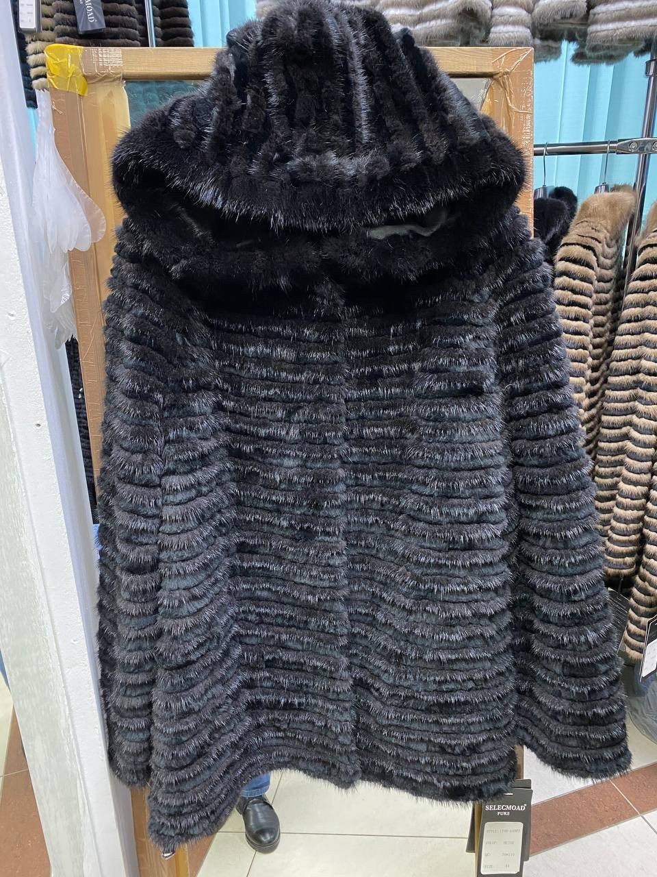вязаная норка,меховое пальто из норки на трикотажной основе,меховое пальто,норковое пальто,комбинированное пальто