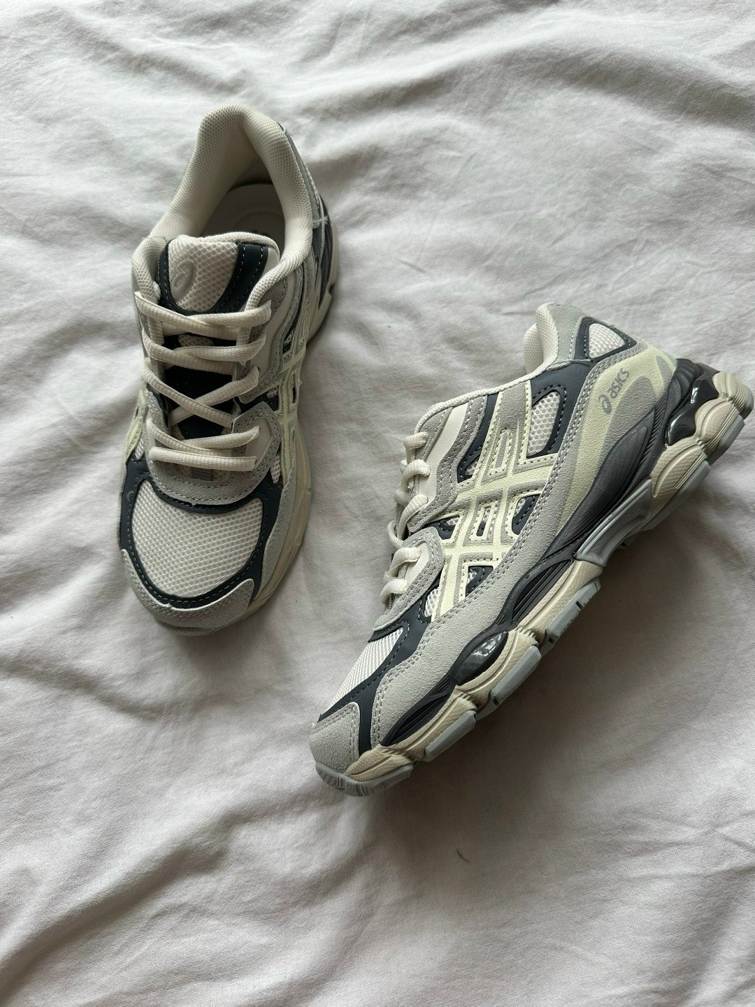 кроссовки asics gel nyc,кроссовки asics,asics кроссовки женские,кроссовки asics gel-nyc oyster grey,кроссовки asics gel