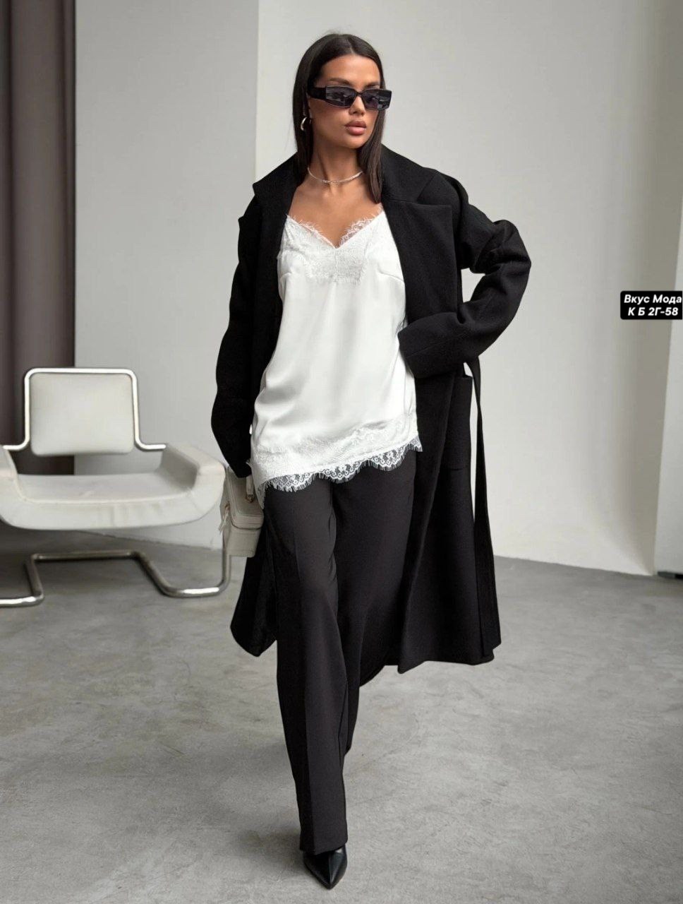 майка с кружевом,топ с кружевом,maje шелковый топ на бретелях с кружевом черный,шелковый топ,майка кружевная