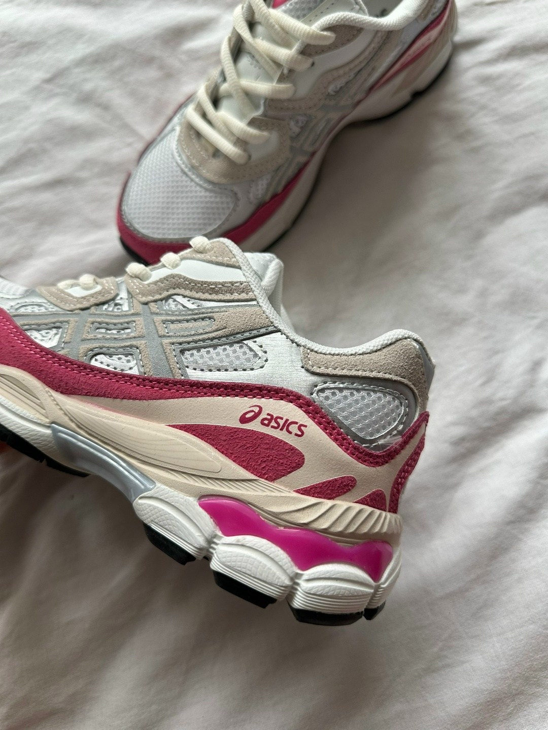 кроссовки asics,кроссовки asics gel,кроссовки,asics gel nyc cream mineral beige pink sneakers,кроссовки gel nyc asics