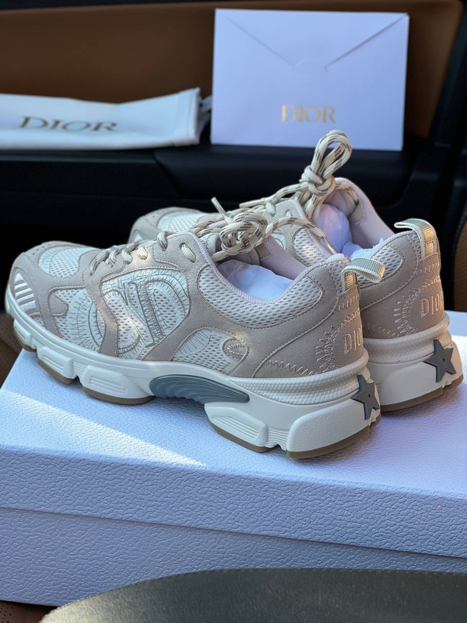 dior кроссовки,кроссовки christian dior,кроссовки dior женские,кроссовки chrono dior,диор кроссовки