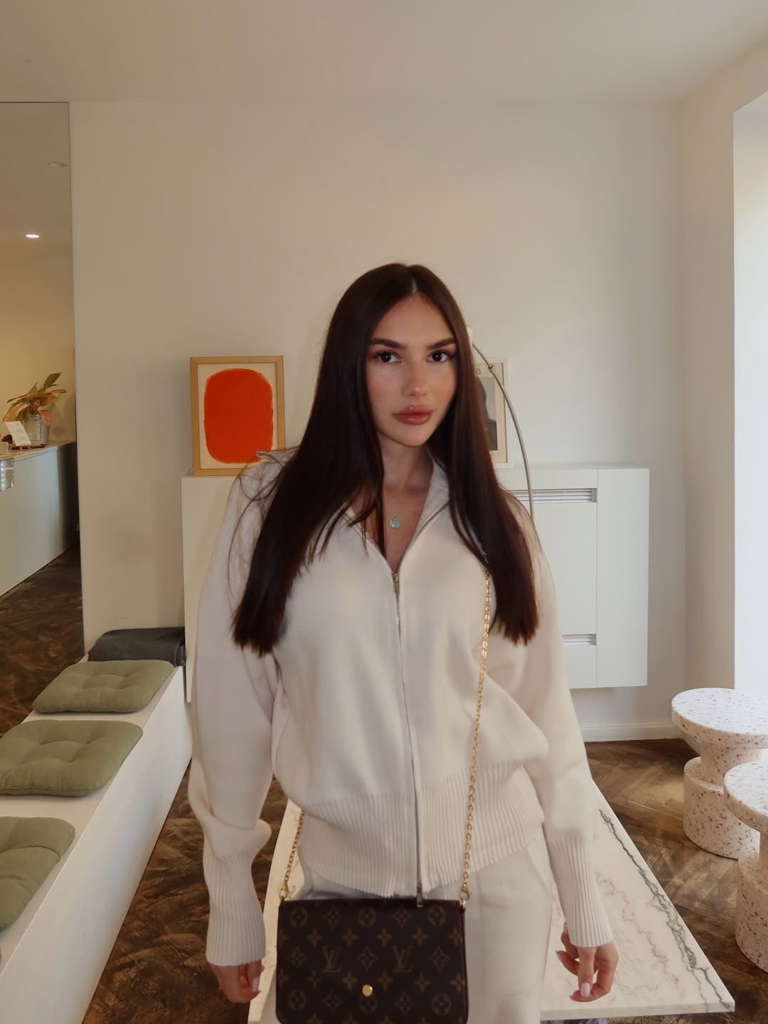 брючный костюм,трикотажные костюмы,костюм белый,повседневный костюм,женский костюм