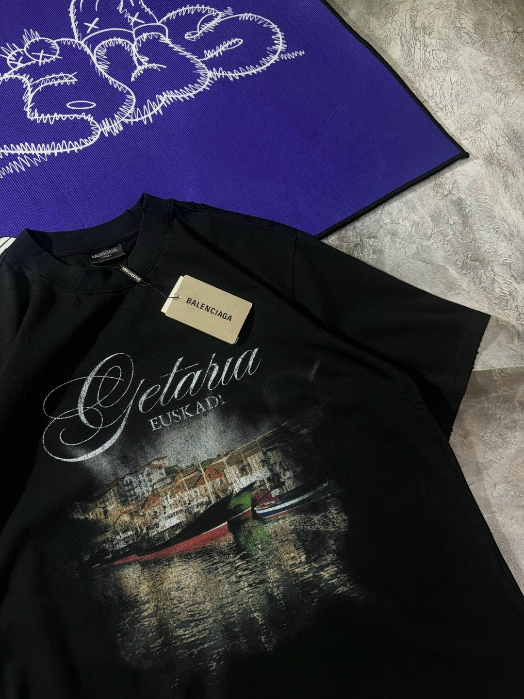 футболки брендовые,белые футболки,летние футболки,футболка с принтом,футболки и топы