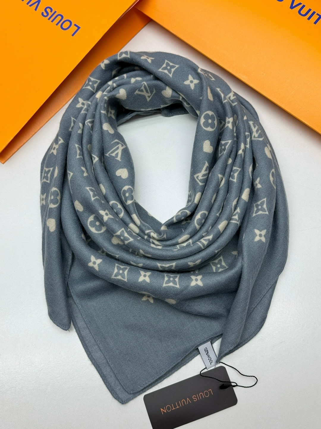 платки шарф,шарф платок женский,платок луи виттон,брендовый платок,шарфы и палантины