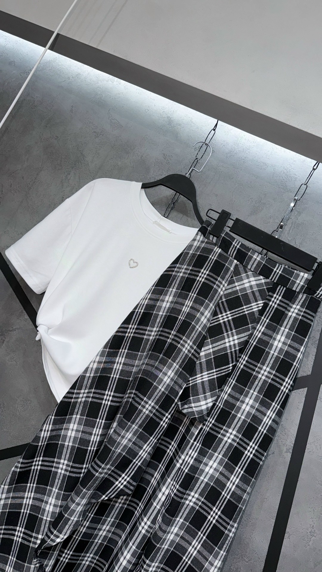 брюки женские клетчатые в стиле эмо,широкие брюки в клетку,штаны в клетку,брюки в клетку,брюки женские свободные клетчатые с широкими штанинами