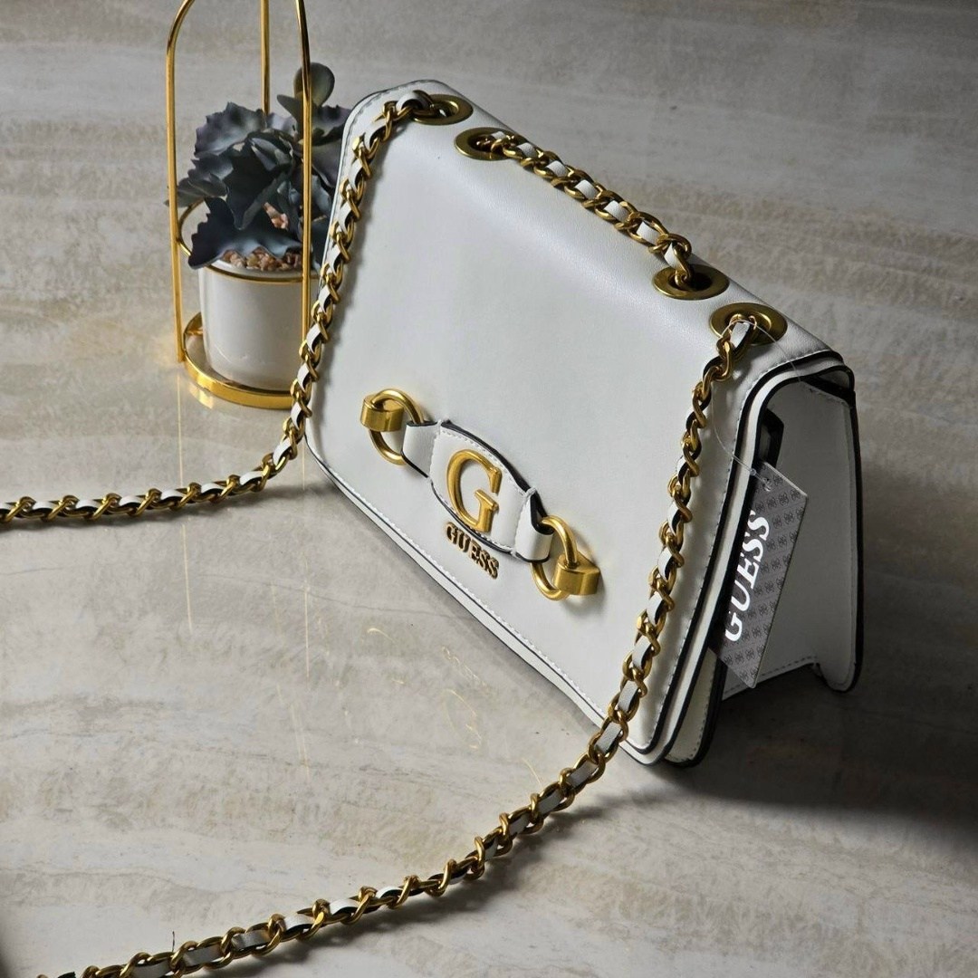 сумка белая guess,guess сумка,сумка женская guess,guess сумка на плечо,guess сумка кросс боди