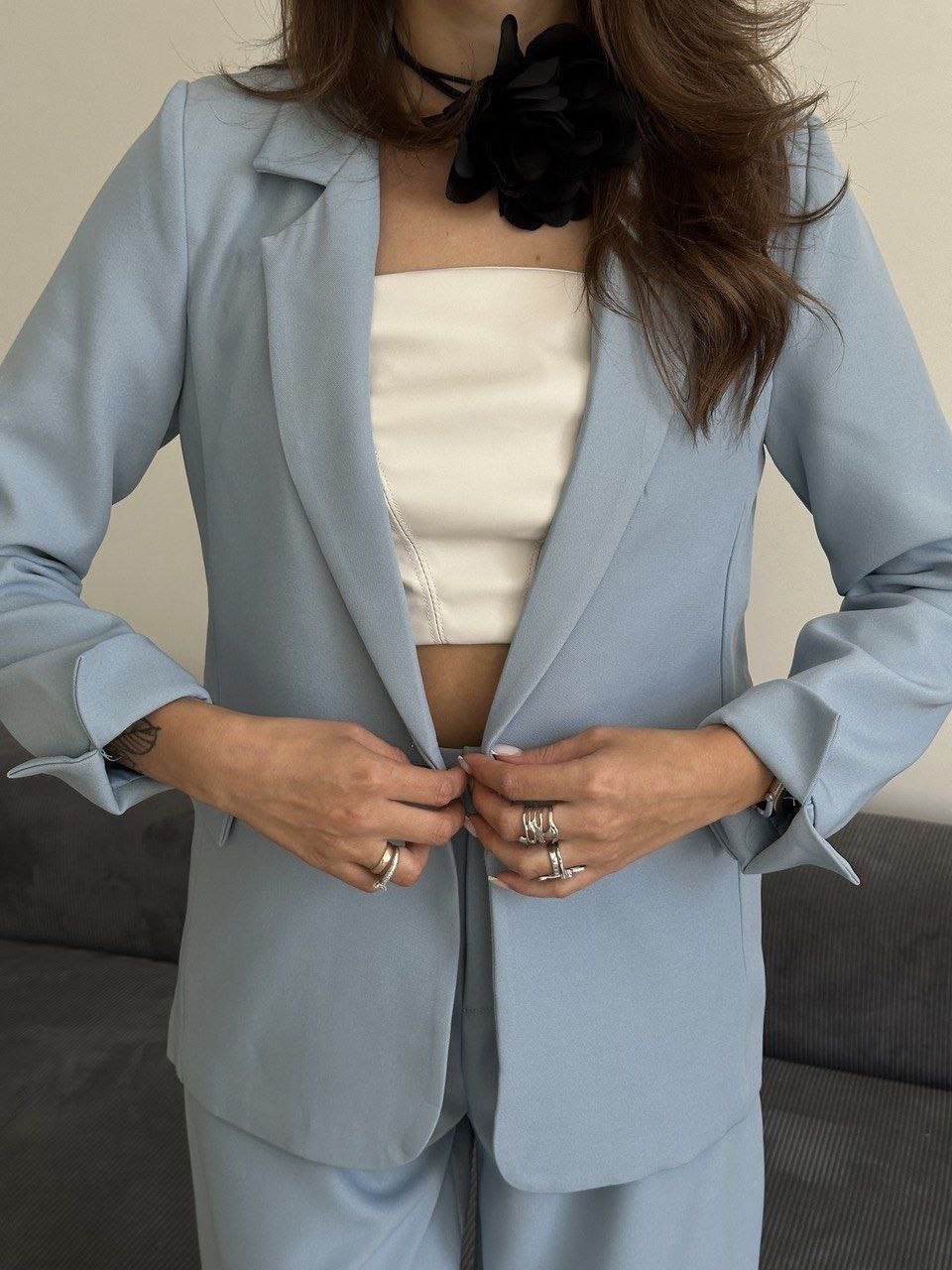 голубой костюм женский брючный палаццо,женский брючный костюм небесно-голубого цвета,костюм двойка с брюками палаццо,женский костюм двойка с брюками,костюм брючный 0050 голубой usova