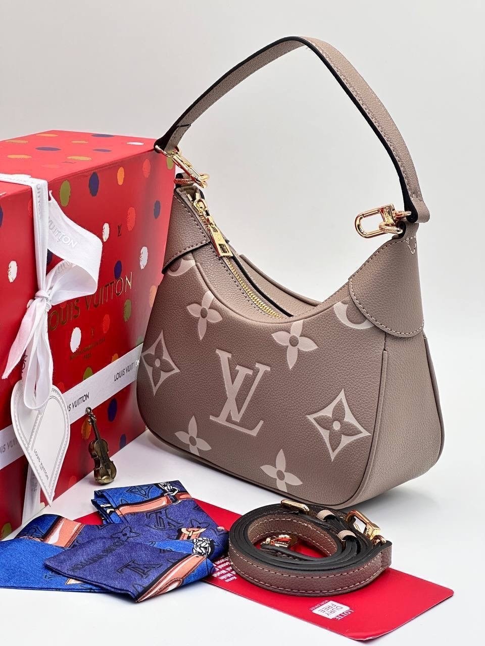 louis vuitton женская сумка,louis vuitton сумка на плечо,сумкa louis vuitton,сумка луи виттон,модная женская сумка