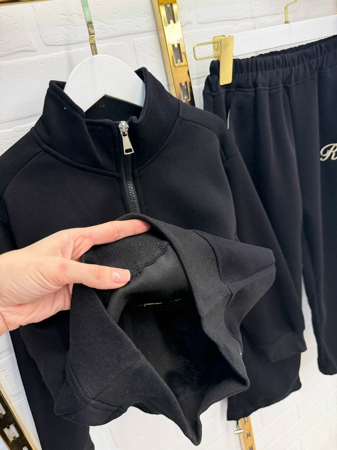 костюм на флисе,ребенок,спортивные костюмы для девочек,мальчик с девочкой,детские спортивные костюмы