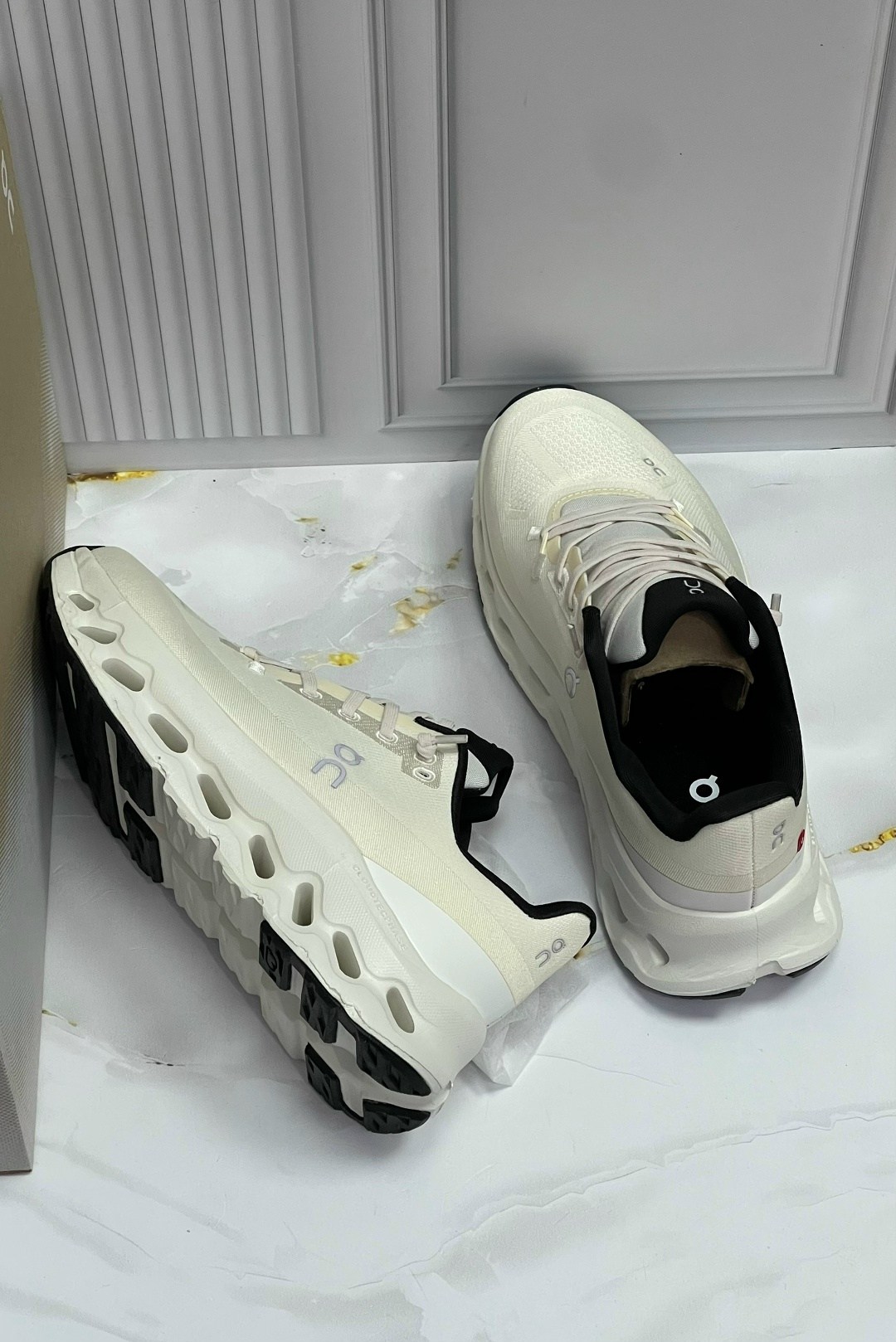 женские кроссовки,спортивные кроссовки,оригинальные кроссовки,кроссовки on,дышащие кроссовки