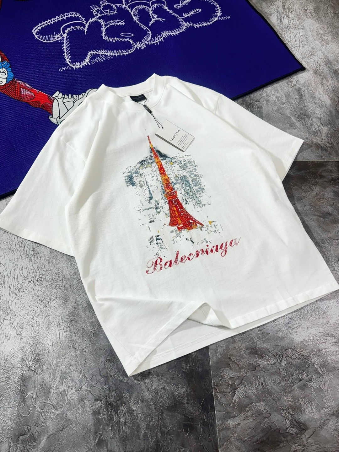 футболки брендовые,белые футболки,летние футболки,футболка с принтом,футболки и топы