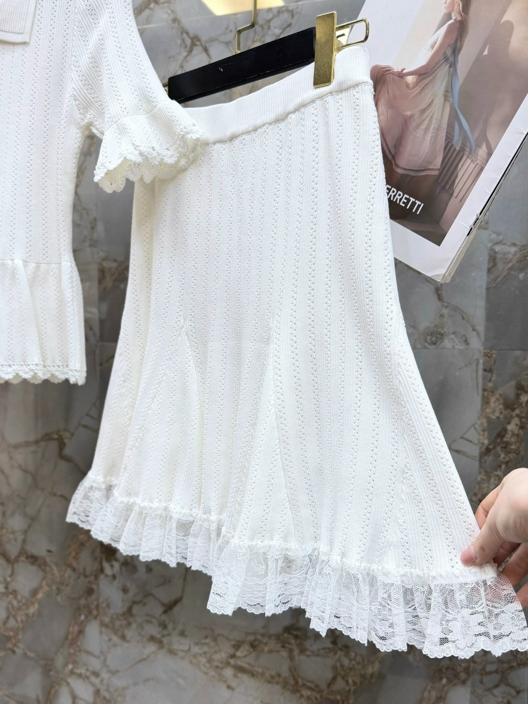 трикотажные костюмы,вязаные платья,вязаные костюмы,костюм женский белый,комплект костюм