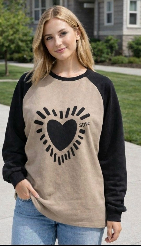 кофта с сердцем,джемпер,модная толстовка,свитшот,свитшот свободного кроя