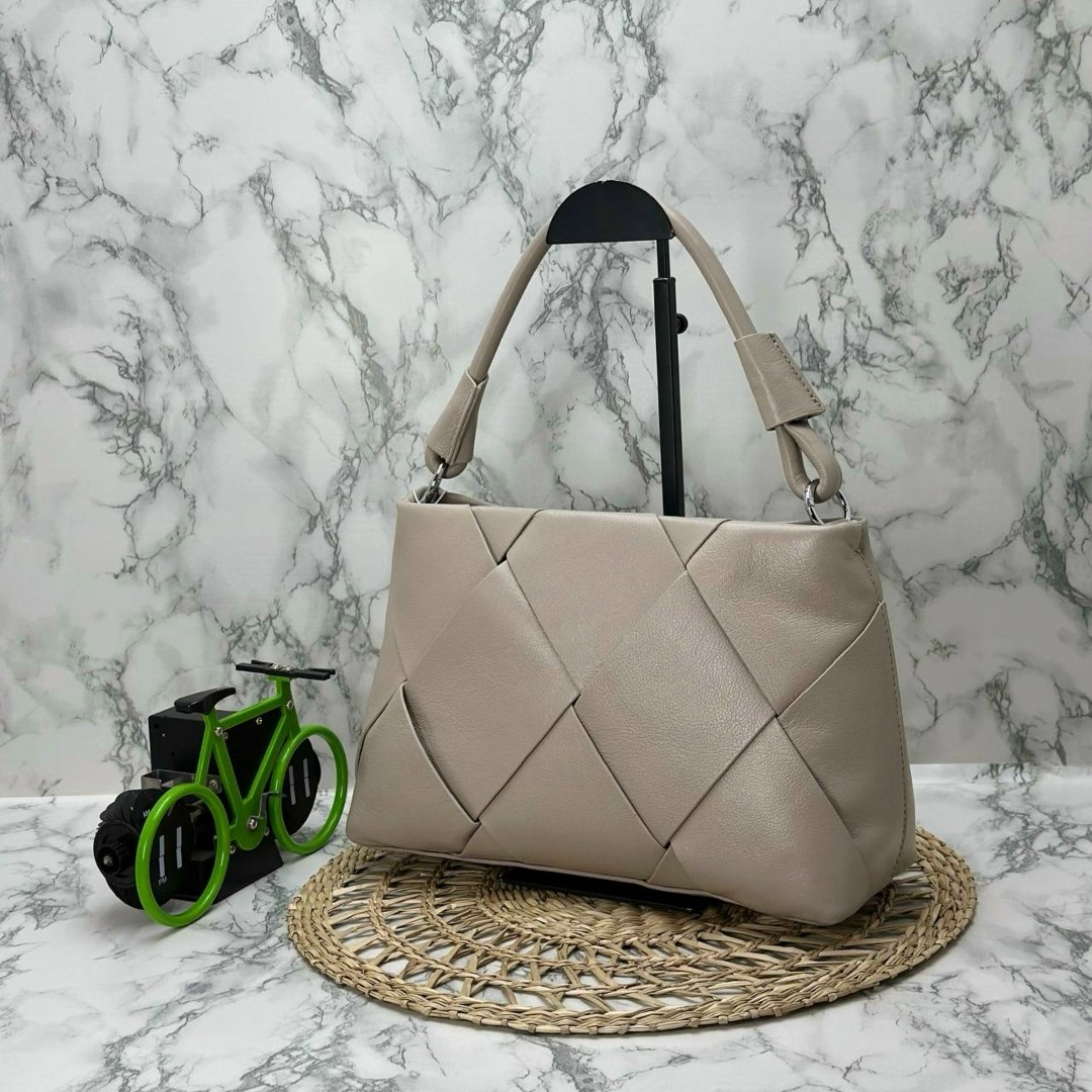 сумка,женская сумка,бежевая сумка,стильная сумка,белая сумка