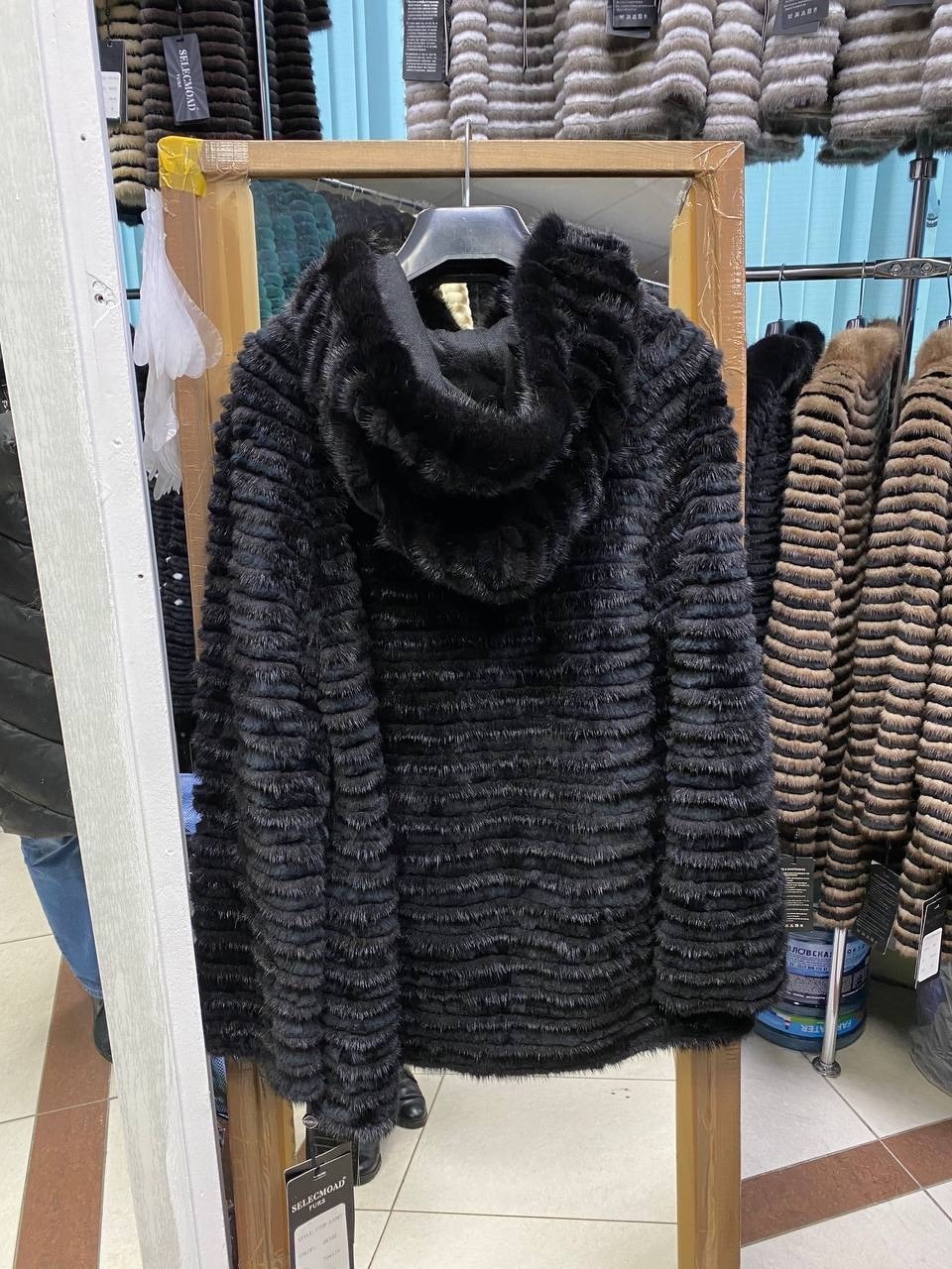 вязаная норка,меховое пальто из норки на трикотажной основе,меховое пальто,норковое пальто,комбинированное пальто