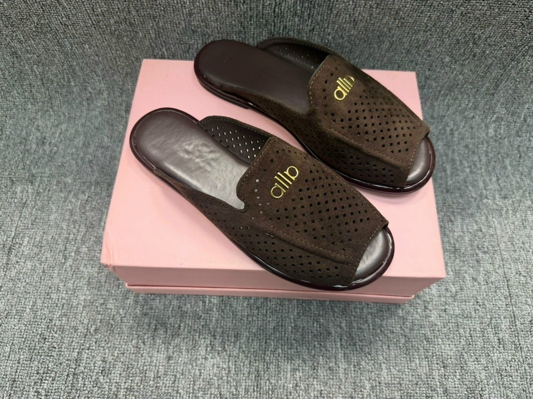 ,мужские тапочки из натуральной кожи,тапки кожаные,тапки мужские, с перфорацией